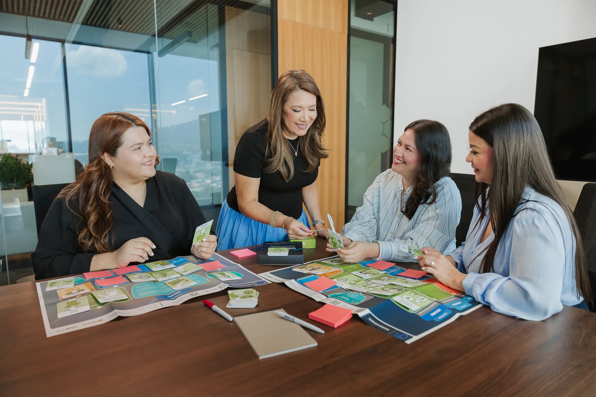 Equipo de Conexión Talento en sesión de planeación